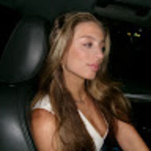 Meet your Posher, Eleni